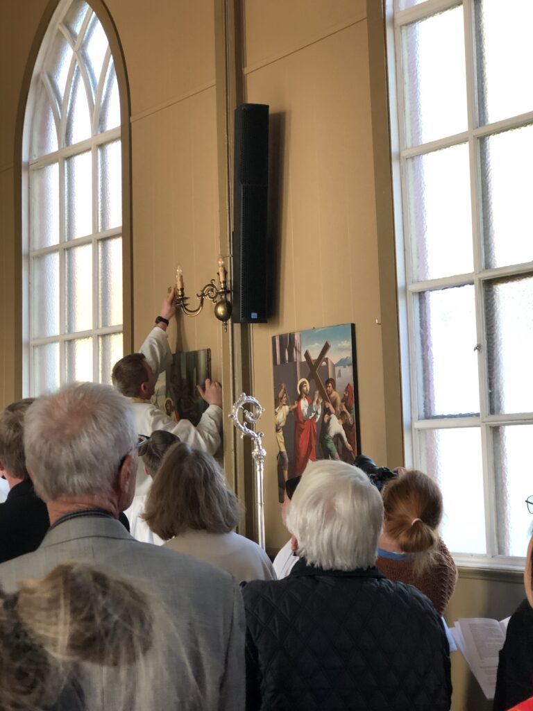 Veggene er salvet av p.Khiem